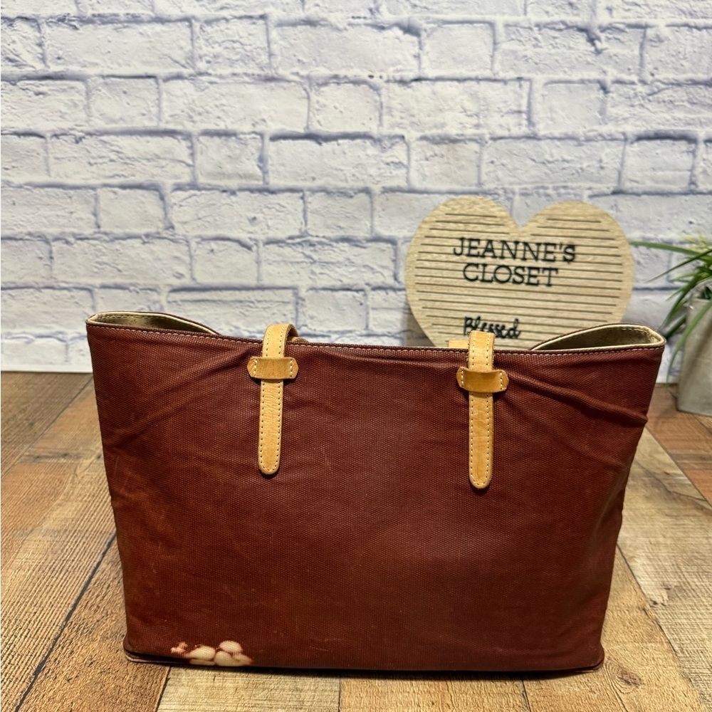 Consuela Flynn East west Canvas Tote Bag - Picture 9 of 16
